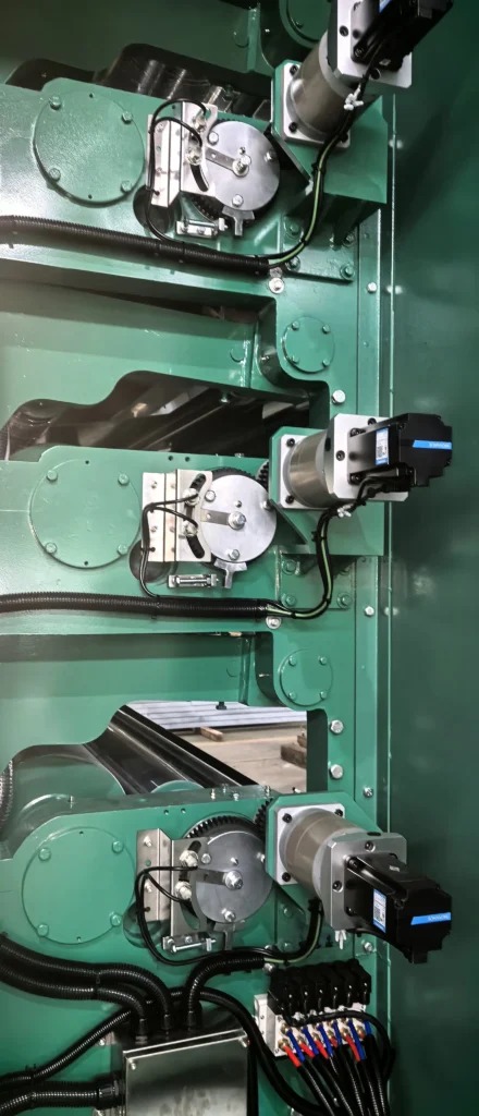 TRIPLEX GLUING MACHINE GU-T5AB